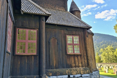 Roubený kostel v Lom