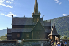 Roubený kostel v Lom